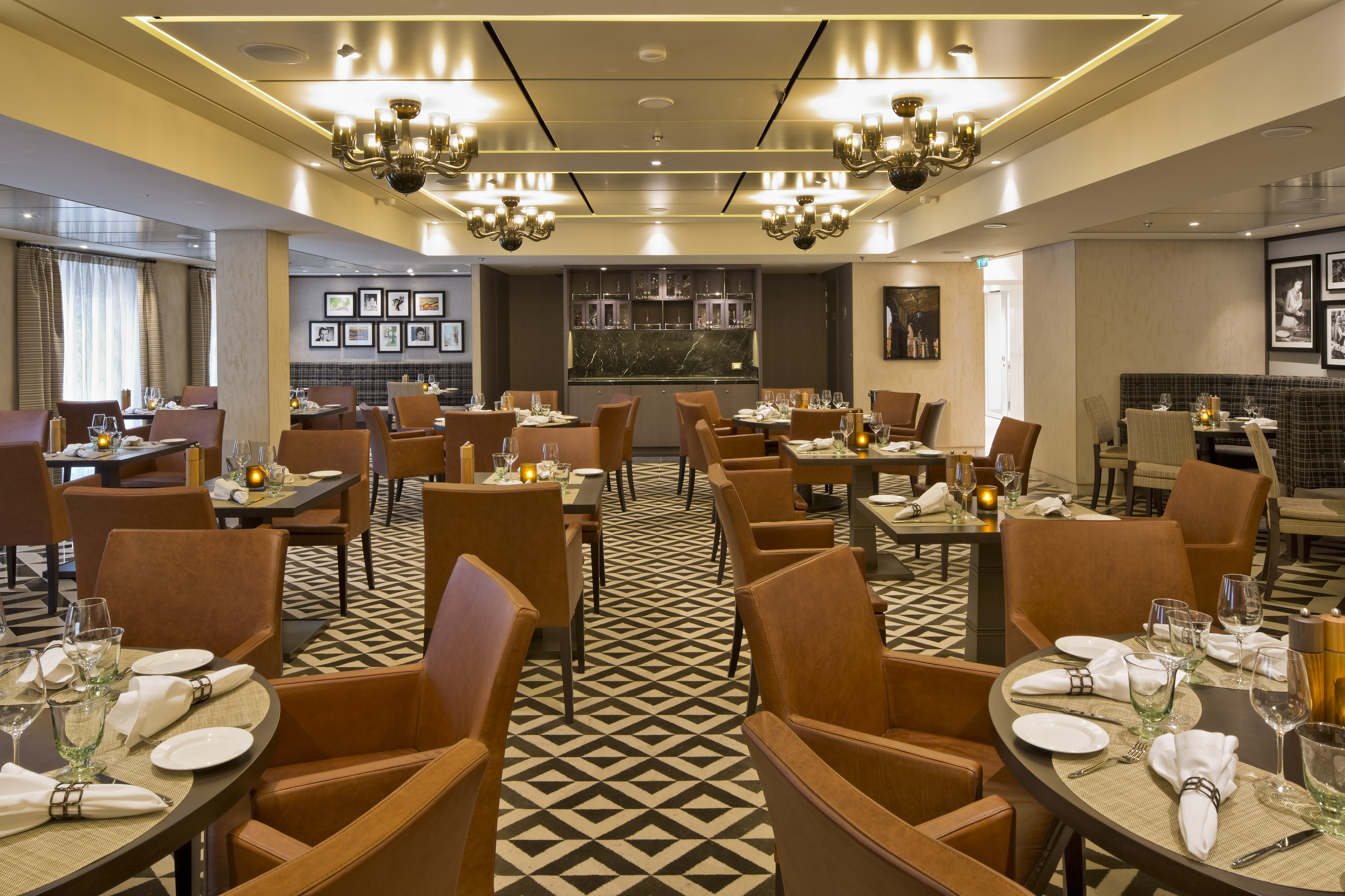 Viking Ocean Cruises Manfredis Italian Restaurant 2.jpg
